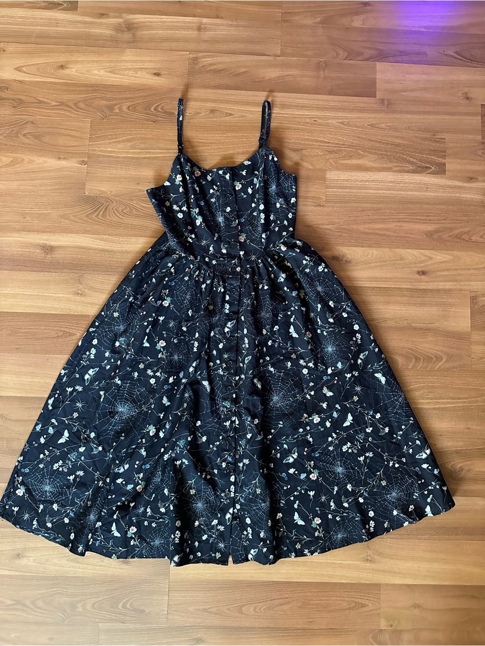 🆕 Hot Topic Black Floral Spiderweb & Web Print Midi Dress